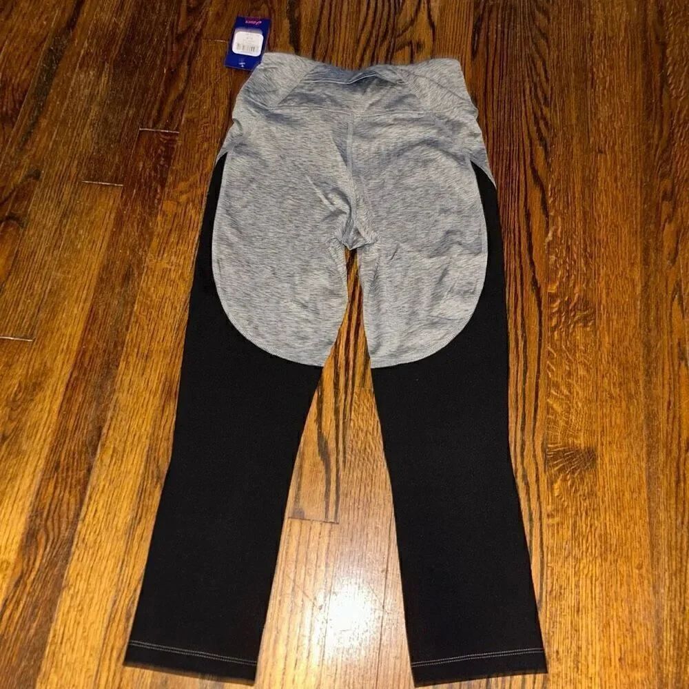 New ASICS leggings - Picture 2 of 3